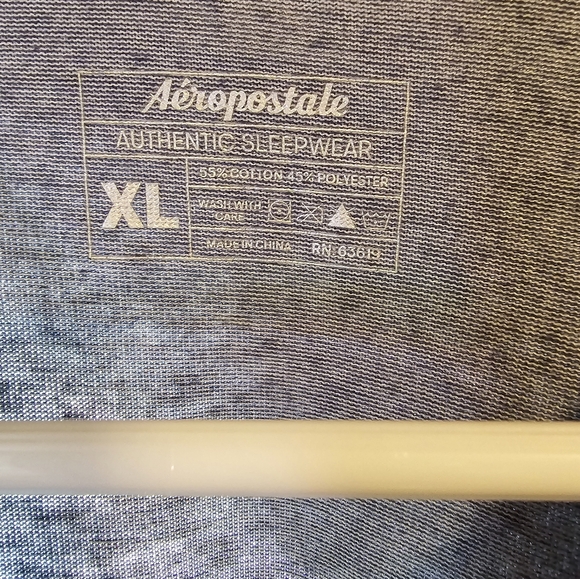 Aeropostale tshirt - Picture 3 of 3